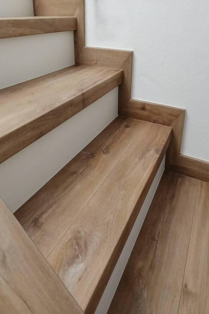 плінтус сходовий2